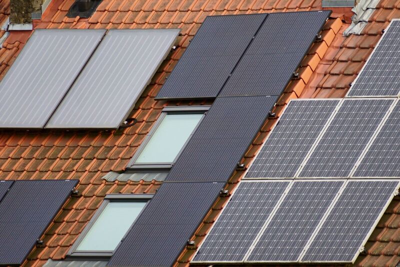 Residential rooftop solar panel install in Auckland