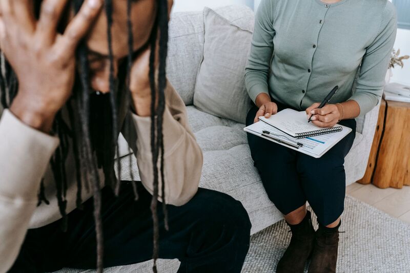 Counselling session with an Auckland therapist and client